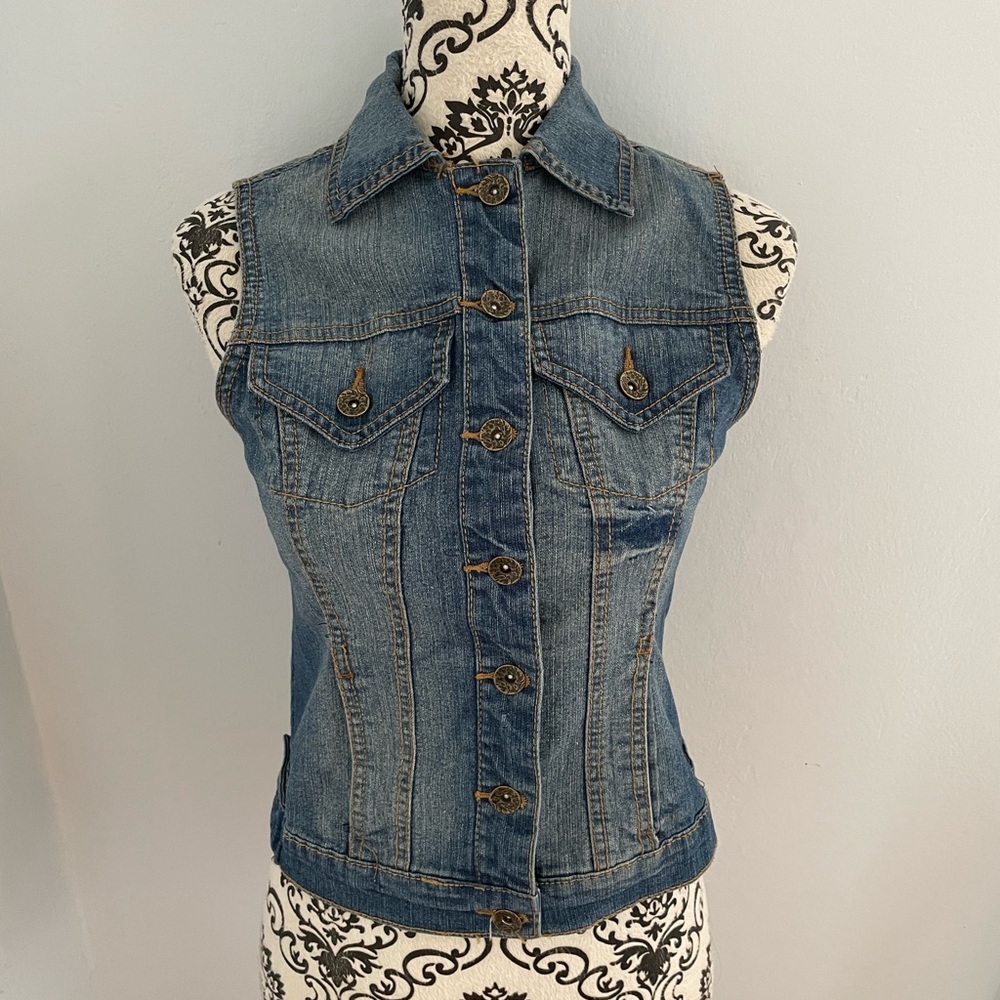 Paris Blues Jeans Vest Size Small - nicely cut - great curves - Picture 3 of 6